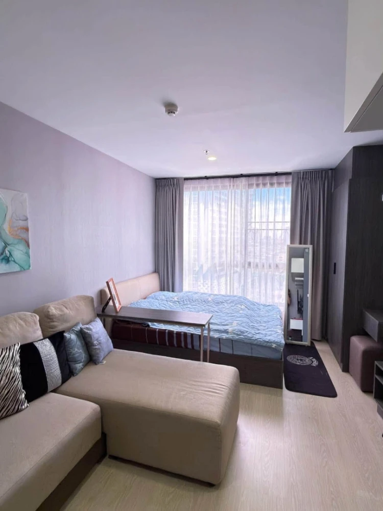 Studio room for rent at Elio Del Nest, fully furnished with appliances. Ready to move in! images