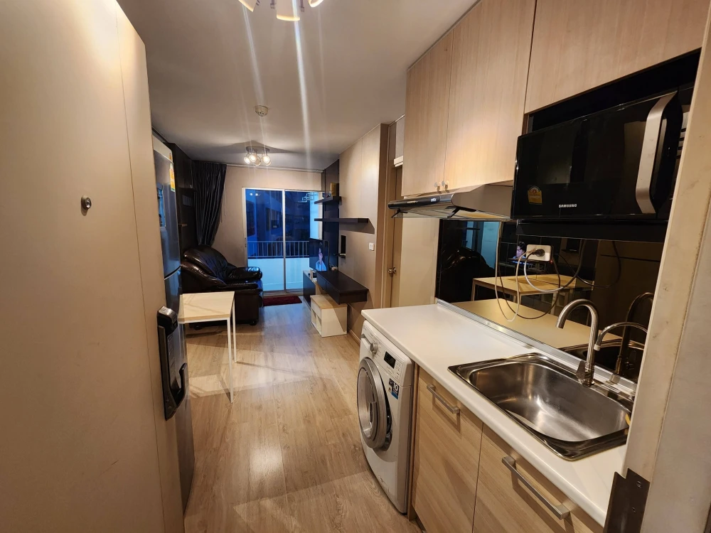 Elio DelRay condo for rent, 1 bedroom, 1 bathroom, fully furnished. Just bring your belongings and move in!