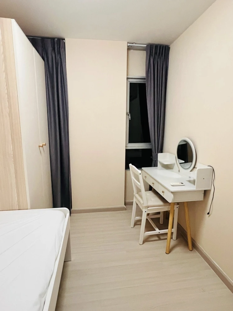 For rent: Elio DelRay, 5th floor, pool view, corner unit. Quiet and relaxing atmosphere. Book now!