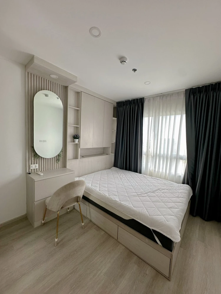 For rent: Elio Sathorn-Wutthakat, 1 bedroom, 1 bathroom, fully furnished. Just bring your bags and move in!