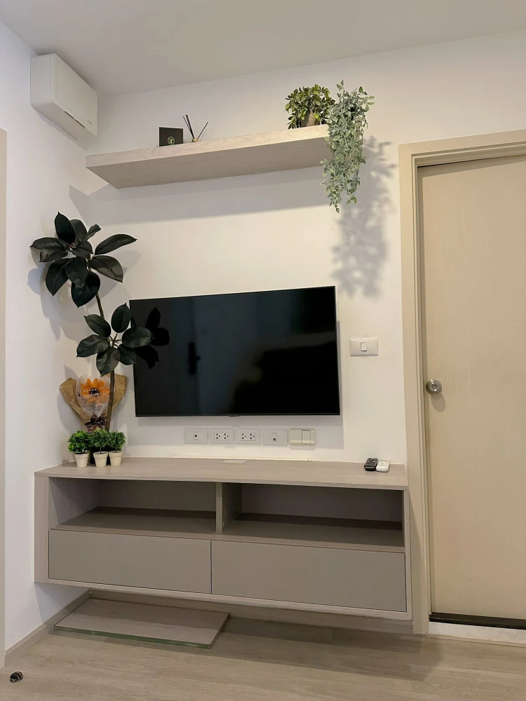 For rent: Elio Sathorn-Wutthakat, 1 bedroom, 1 bathroom, fully furnished. Just bring your bags and move in!