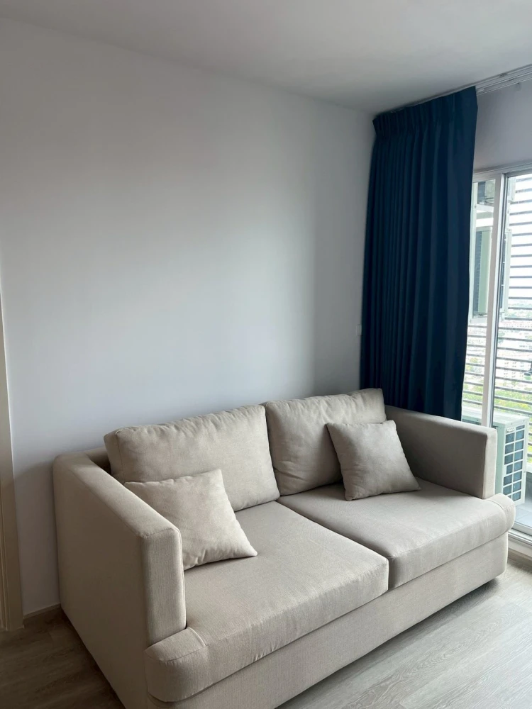 For rent: Elio Sathorn-Wutthakat, 2 bedrooms, spacious living area, great location, fully furnished. Book now!
