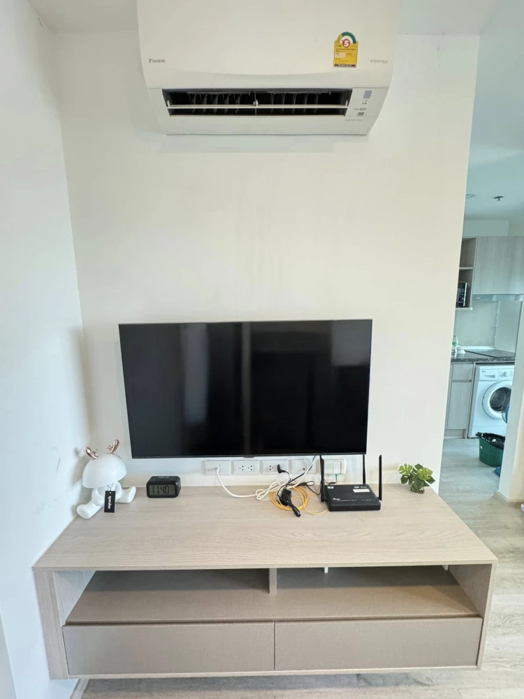 Elio Sathorn-Wutthakat for rent, high floor, ready to move in + full amenities, just bring your suitcase. Hurry and reserve before it's gone.