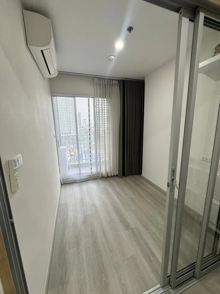 For rent: Elio Sathorn Wutthakat, ready to move in, fully furnished, spacious room, reserve now.