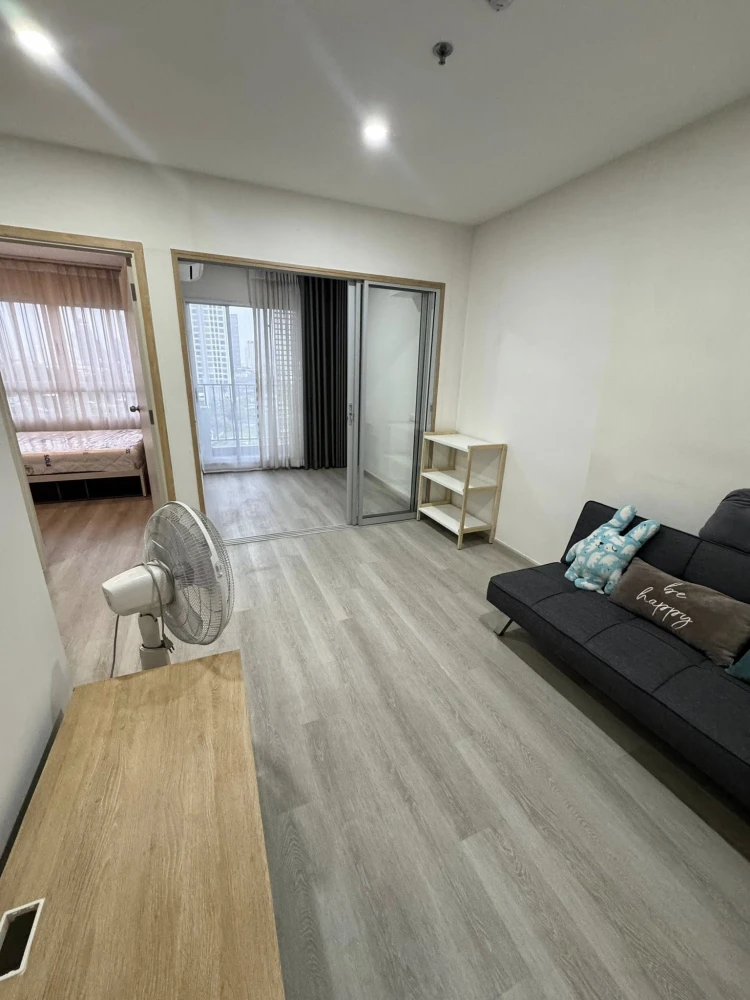 For rent: Elio Sathorn Wutthakat, ready to move in, fully furnished, spacious room, reserve now.