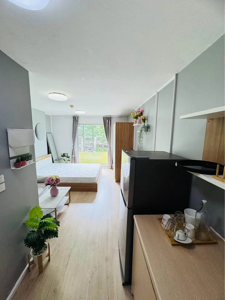 For rent: ELIO Sukhumvit 64, nice room, good location, comes with complete furniture and facilities. Book now.