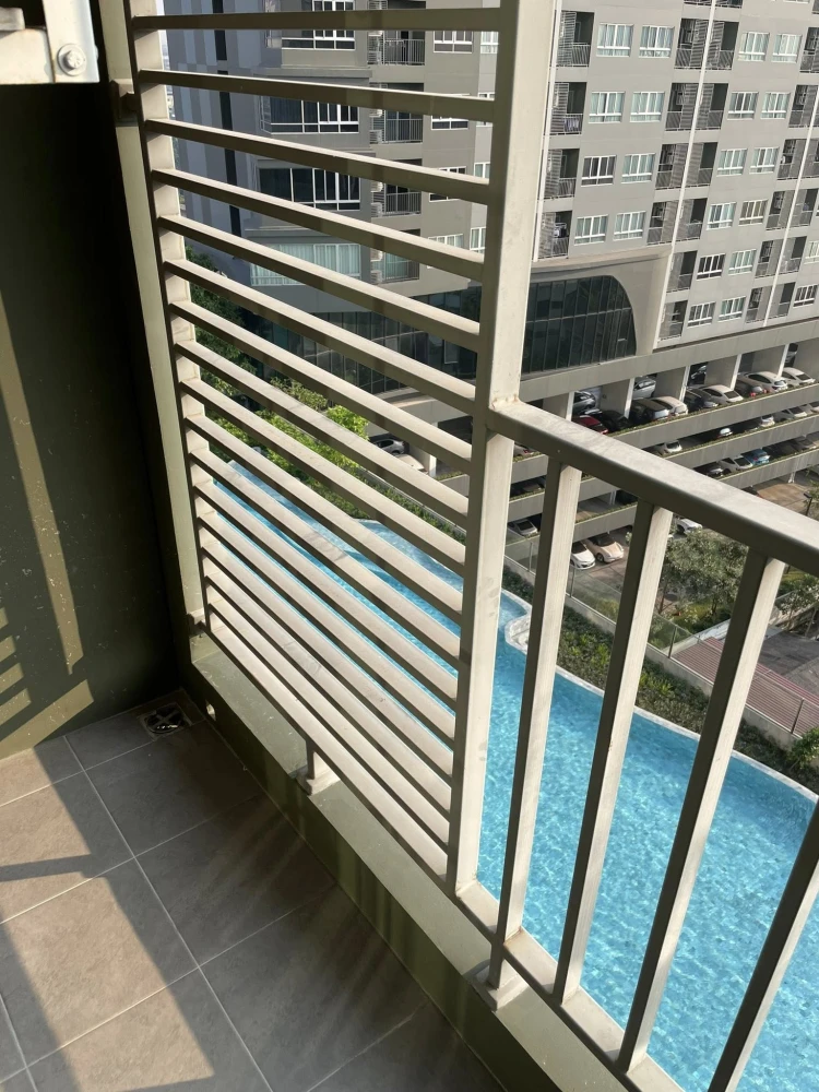 For rent: Elio Sathorn-Wutthakat. Nice room, fully furnished with appliances. Special price available! Book now!