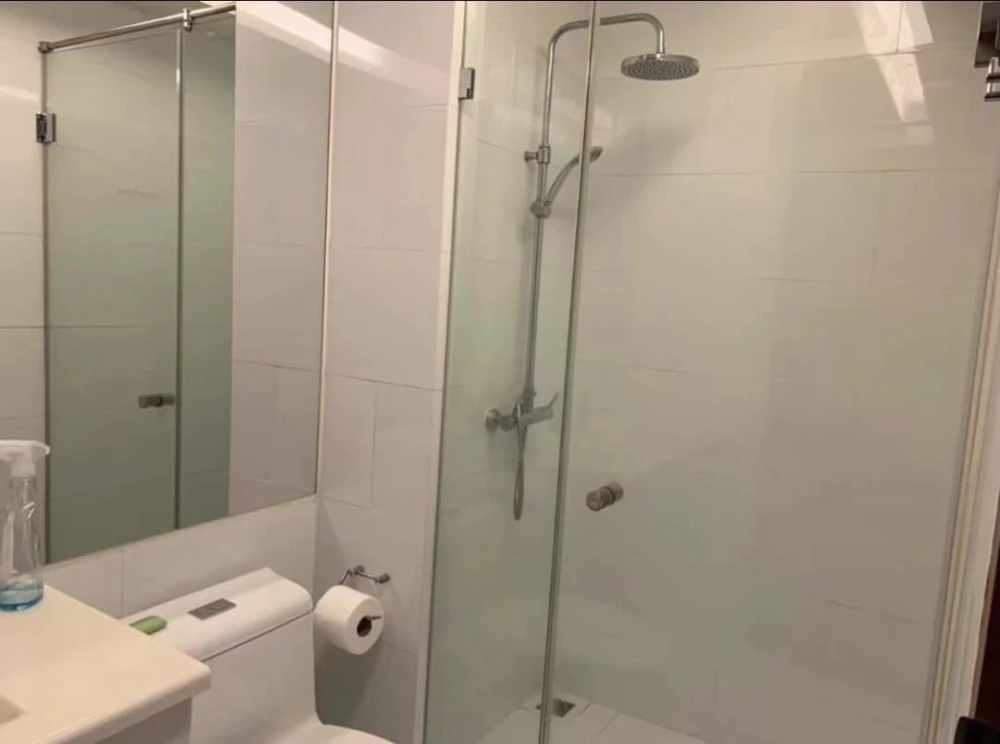 For rent: Emerald Residence Ratchada, 1 bedroom, 1 bathroom, 6th floor, fully furnished, just bring your bags and move in!