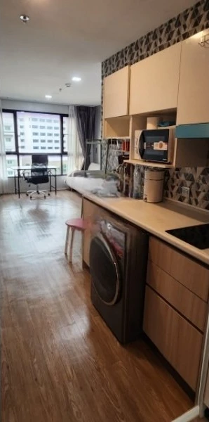 For rent Episode Phaholyothin-Sapanmai corner room, beautiful view, fully furnished, convenient transportation, must arrange.