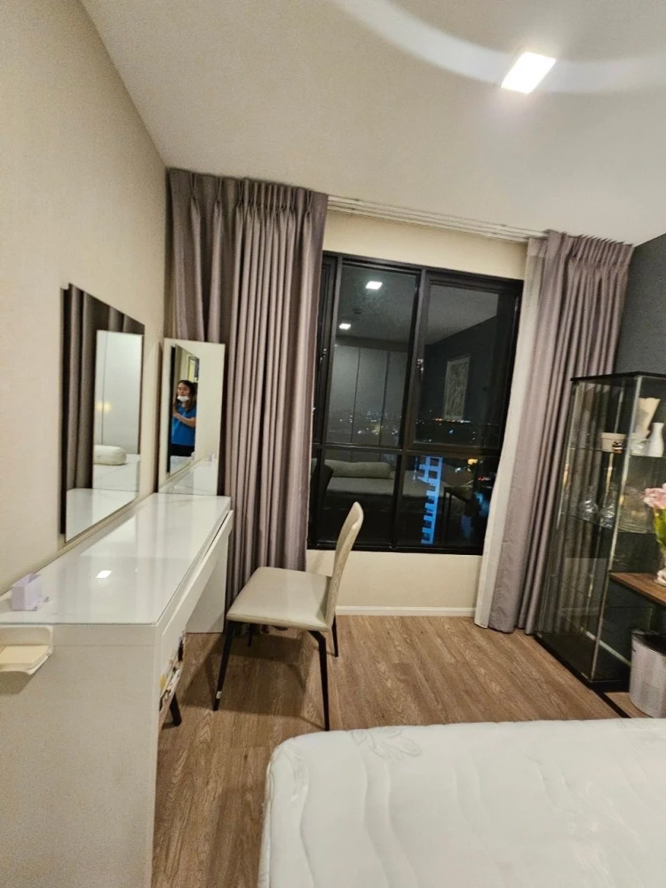 For rent Episode Phahon-Saphan Mai, 2 bedrooms, 1 bathroom, beautifully decorated room, in great condition, very worth booking.