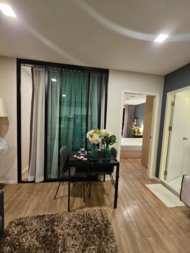 For rent Episode Phahon-Saphan Mai, 2 bedrooms, 1 bathroom, beautifully decorated room, in great condition, very worth booking.