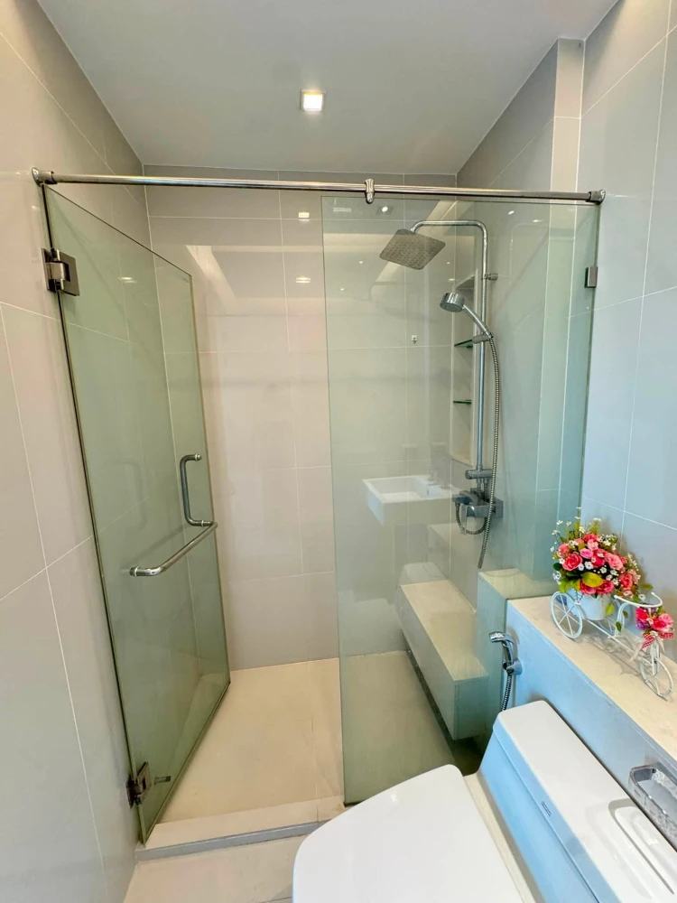 For rent: Equinox Phahol-Vibha, 31st floor, city view, fully furnished, very livable. Book now!
