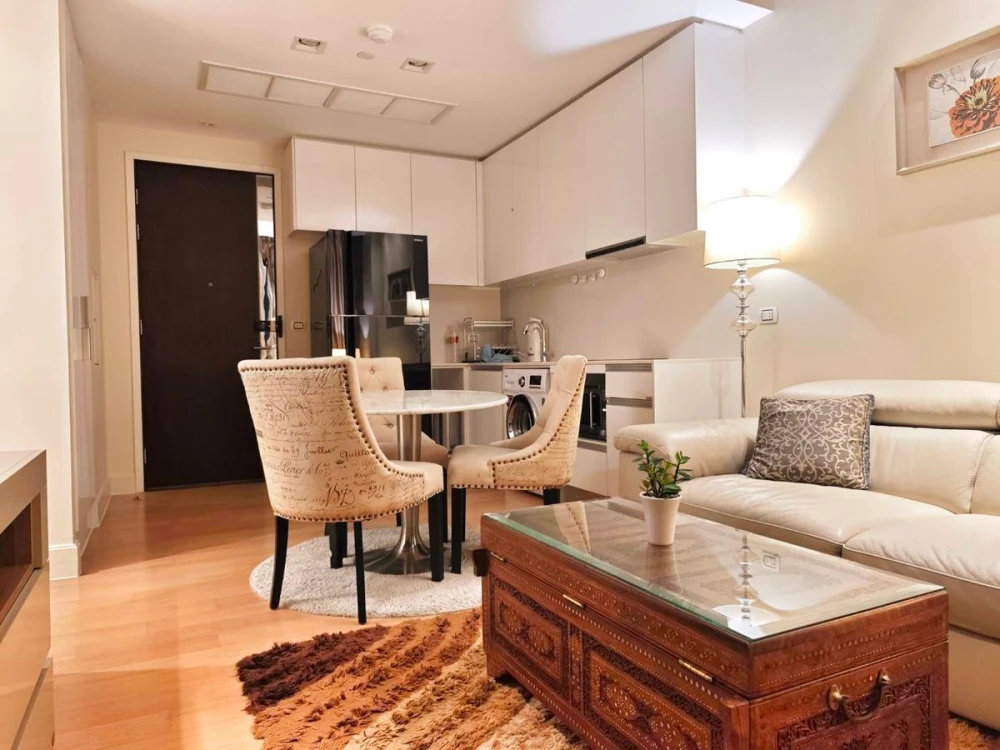 For Rent: Equinox Phahol-Vibha, 34th floor. Fully furnished. Book now if interested.