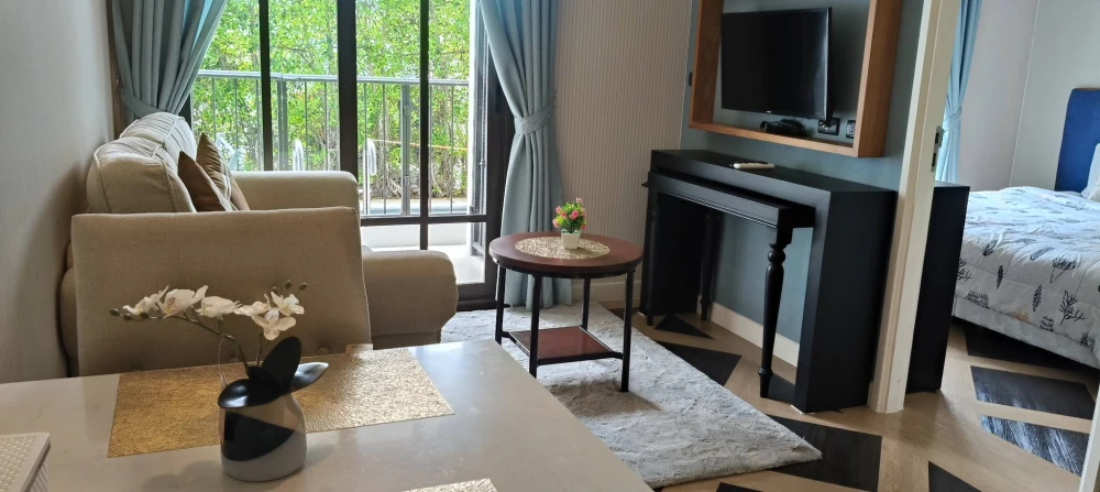 For rent: Espana Condo Resort Pattaya, 1 bedroom, 1 bathroom, luxuriously decorated, comes with complete amenities. Reserve now!