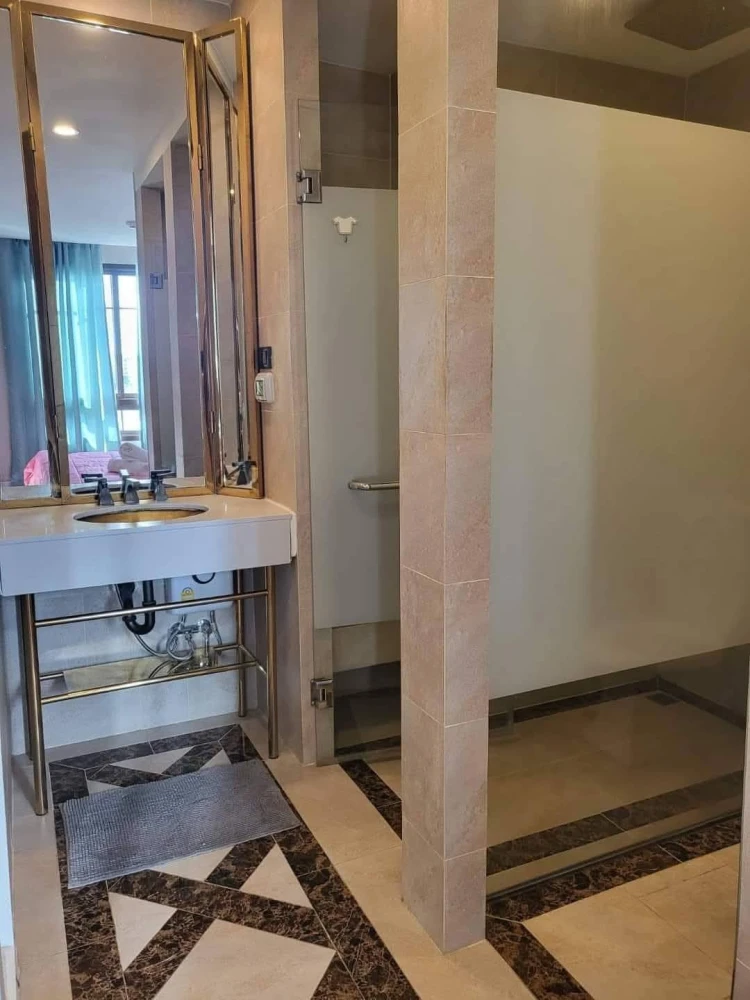 For rent: Espana Condo Resort Pattaya, 1 bedroom, 1 bathroom, fully furnished, beautiful city and sea views. Reserve now!