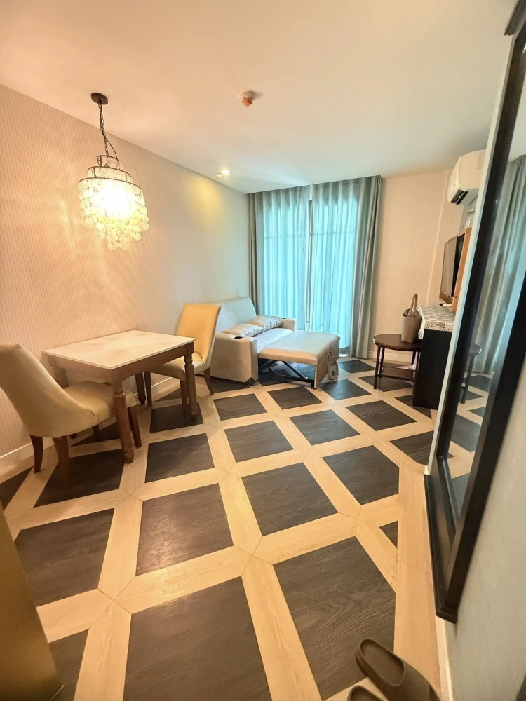 For rent: Espana Condo Resort Pattaya, 1 bedroom, 1 bathroom, beautifully decorated, great location, hurry and book now.