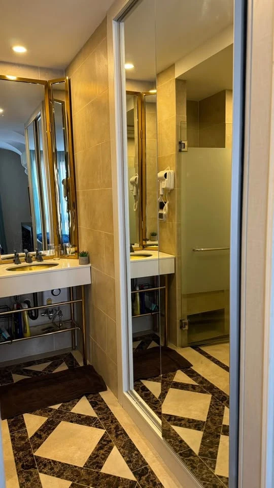 Spacious and comfortable condo for rent at Espana Condo Resort Pattaya. Fully furnished with all amenities. Just bring your suitcase and move in!
