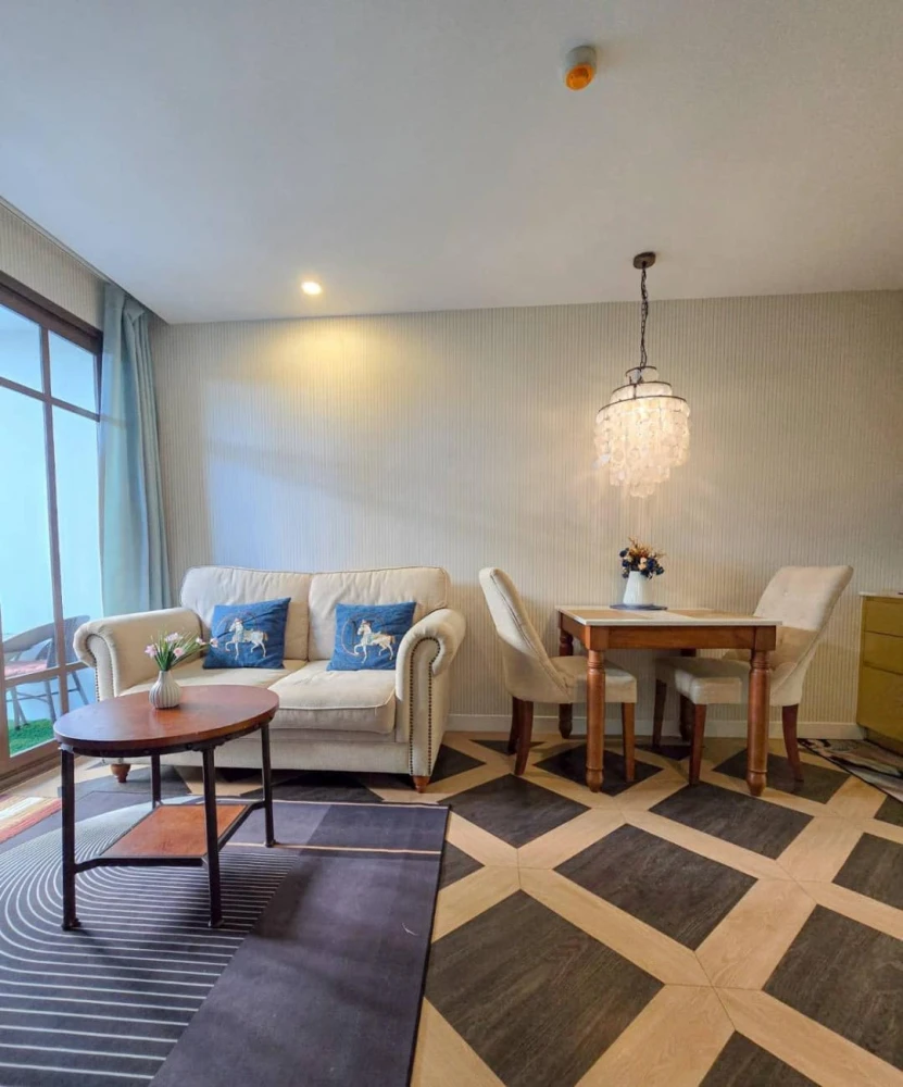 For rent: Espana Condo Resort Pattaya, beautiful room, fully furnished, book now, hurry!