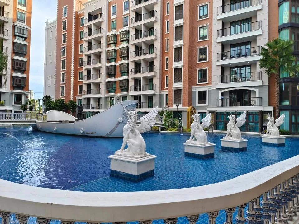 For rent: Espana Condo Resort Pattaya, fully furnished room, ready to move in immediately, book now, hurry!