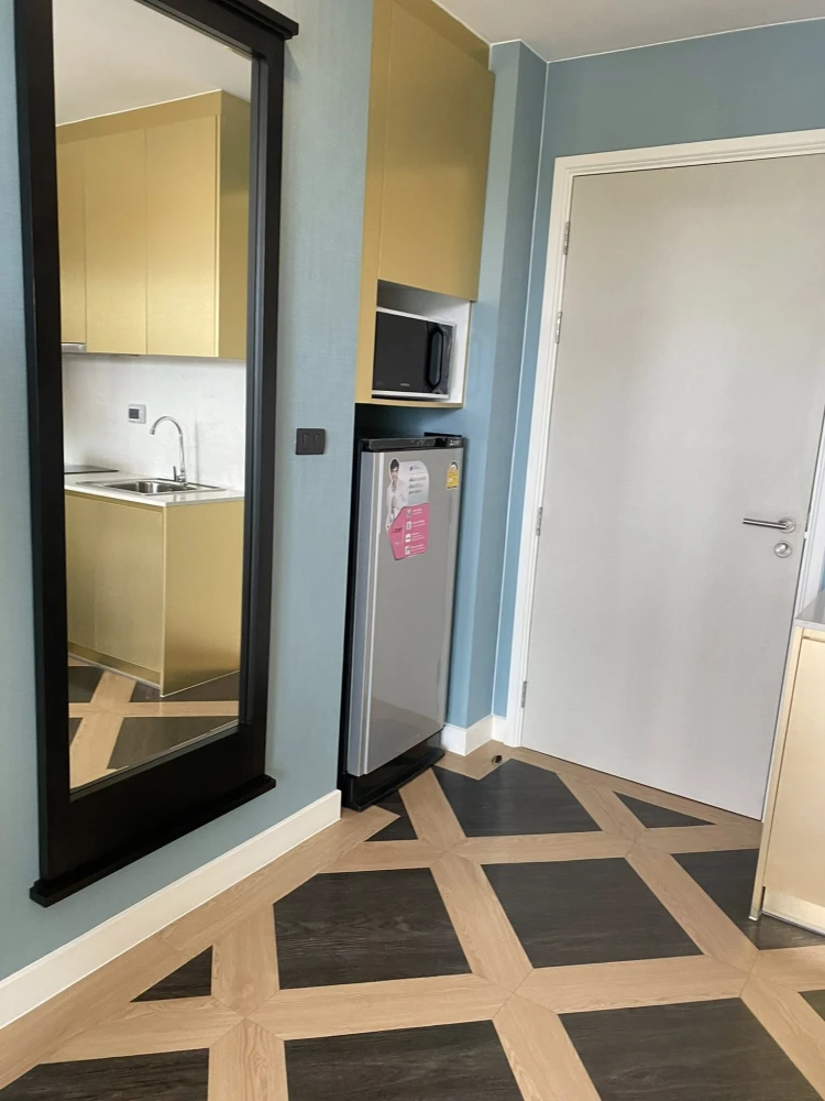 For rent: Espana Condo Resort Pattaya (Jomtien), 2nd floor. Spacious room, fully furnished with appliances. Don't miss out!