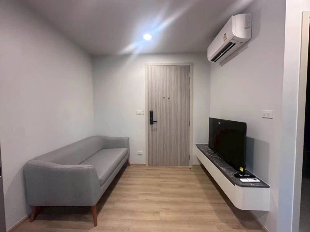 For rent: ESQUE Sukhumvit 101/1, 5th floor, comfortable unit with complete furniture and appliances. Don't miss out!