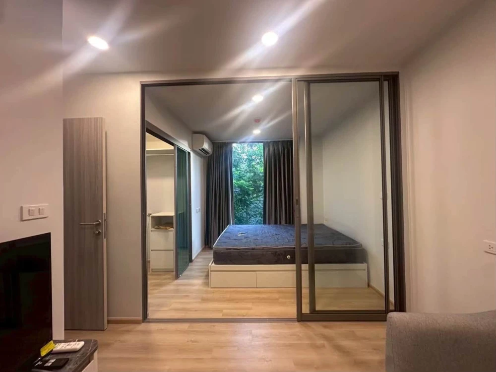 For rent: ESQUE Sukhumvit 101/1, 5th floor, comfortable unit with complete furniture and appliances. Don't miss out!
