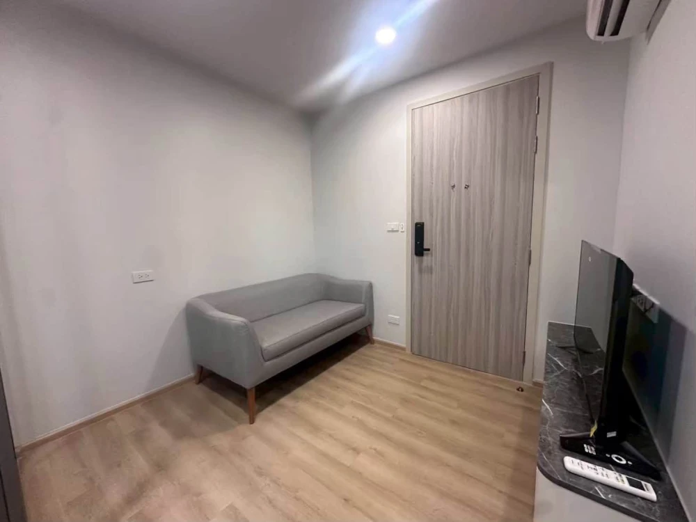 For rent: ESQUE Sukhumvit 101/1, 5th floor, comfortable unit with complete furniture and appliances. Don't miss out!