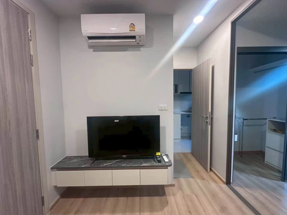 For rent: ESQUE Sukhumvit 101/1, 5th floor, comfortable unit with complete furniture and appliances. Don't miss out!