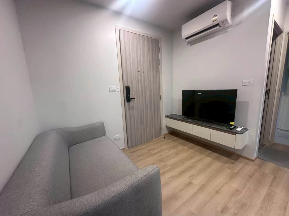 For rent: ESQUE Sukhumvit 101/1, 5th floor, comfortable unit with complete furniture and appliances. Don't miss out!