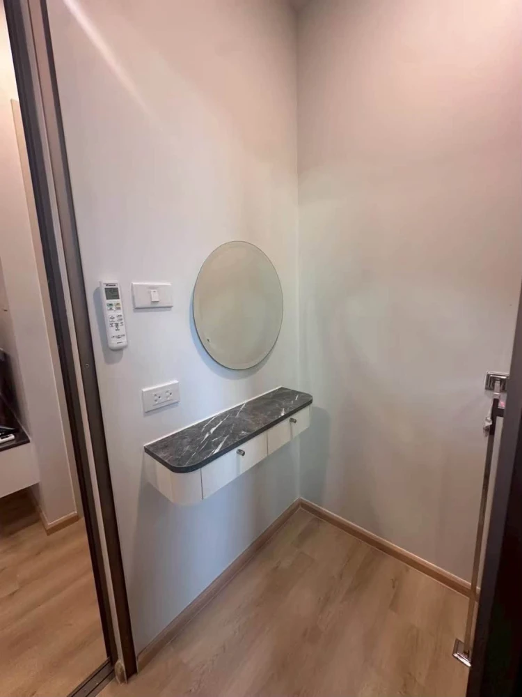 For rent: ESQUE Sukhumvit 101/1, 5th floor, comfortable unit with complete furniture and appliances. Don't miss out!