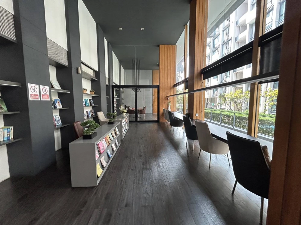 For rent: Esta Bliss, 4th floor, fully furnished. Hurry and reserve now before it's gone. Hurry!