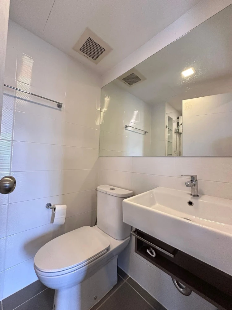 For rent Esta Bliss, corner room, privacy, comes with furniture and complete facilities, book now