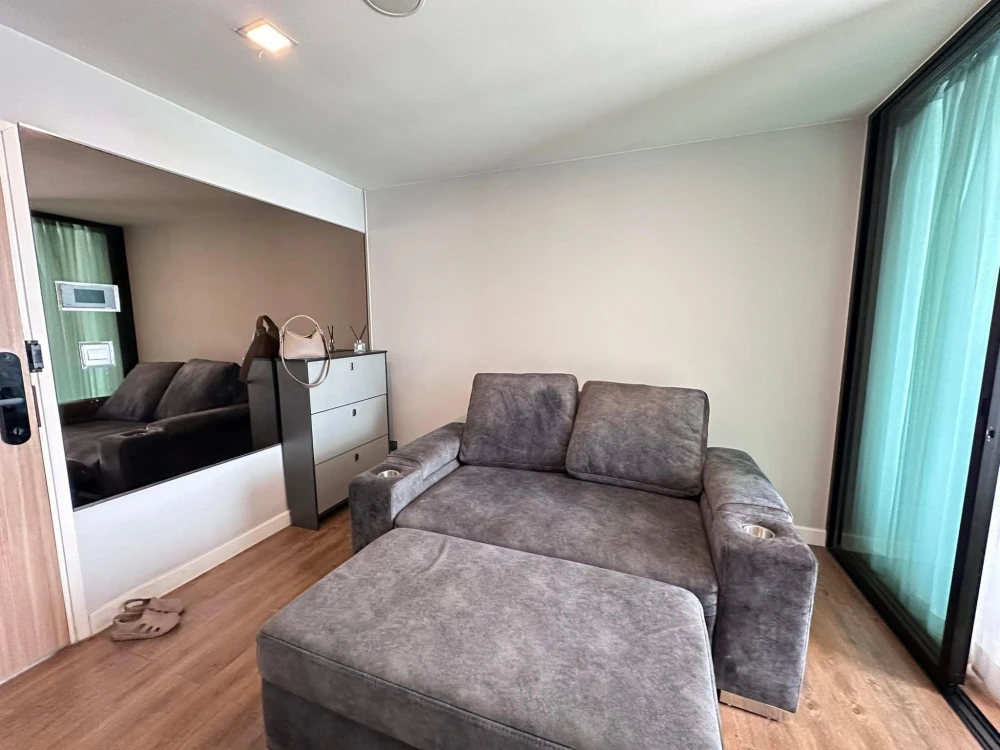 For rent Esta Bliss, corner room, privacy, comes with furniture and complete facilities, book now
