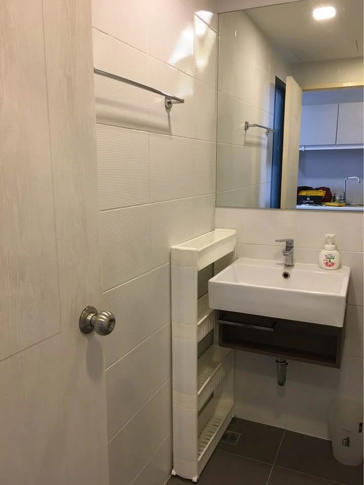 For rent: Esta Bliss Studio, 24 sq m., 180-degree city view, no buildings blocking the view, no noise, very worth booking.