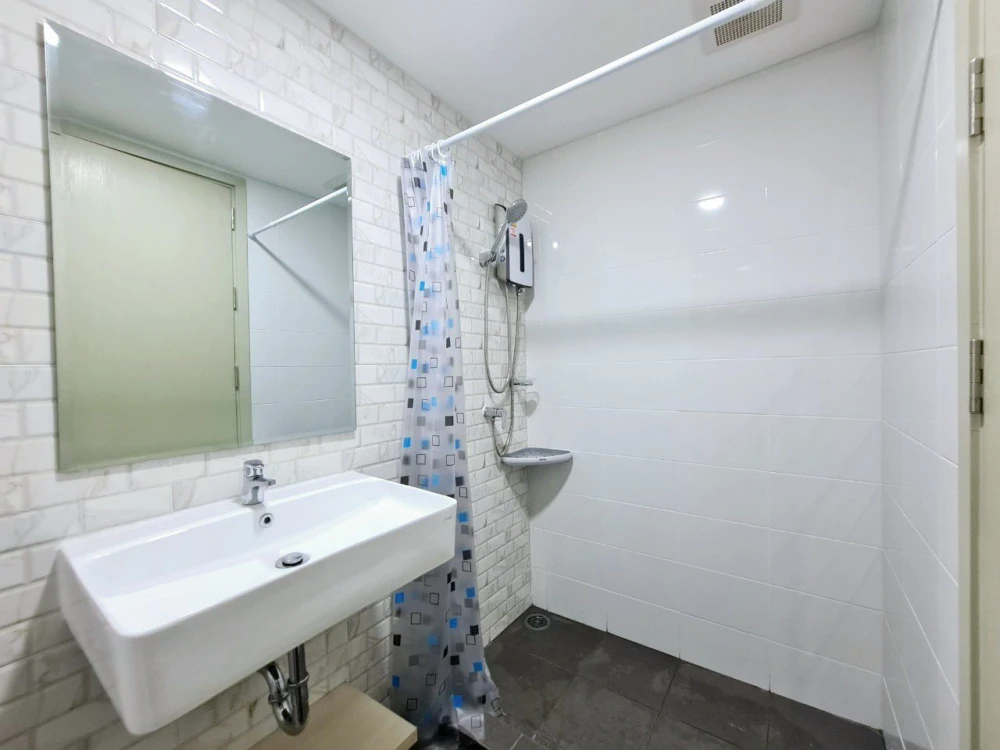 ให้เช่า Feel Condo Ladprao 122 ห้องพร้อมอยู่ สิ่งอำนวยความสะดวกพร้อม จองเลย ราคานี้หาไม่ได้แล้ว