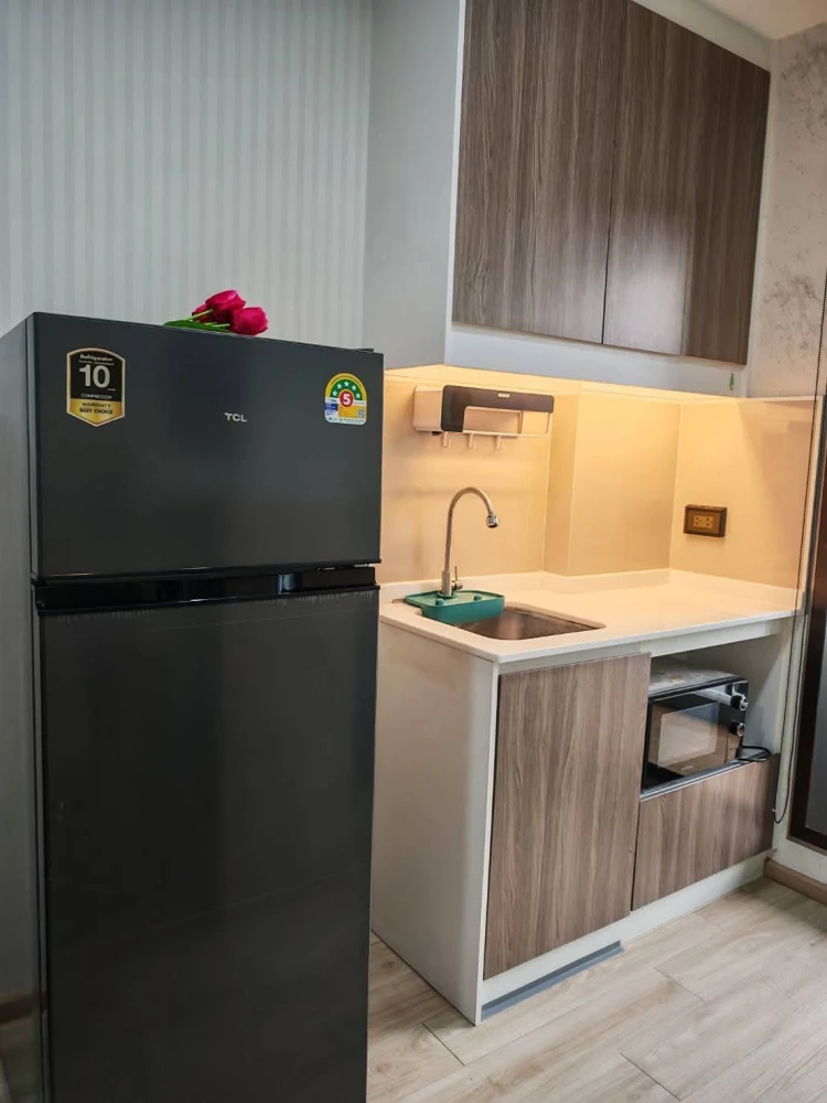 ให้เช่า Feel condo ลาดพร้าว 33 *บิ้วอิน-Built-in ทั้งห้อง *กระเป๋าใบเดียวเข้าอยู่ได้เลย ชั้น​ 2 (อยู่สบายหรูหรา เงียบสงบ) มาก่อนได้ก่อนห้องไปเร็วมาก