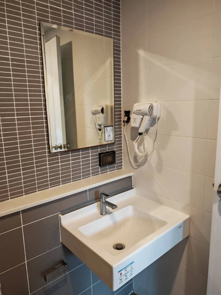 ให้เช่า Feel condo ลาดพร้าว 33 *บิ้วอิน-Built-in ทั้งห้อง *กระเป๋าใบเดียวเข้าอยู่ได้เลย ชั้น​ 2 (อยู่สบายหรูหรา เงียบสงบ) มาก่อนได้ก่อนห้องไปเร็วมาก