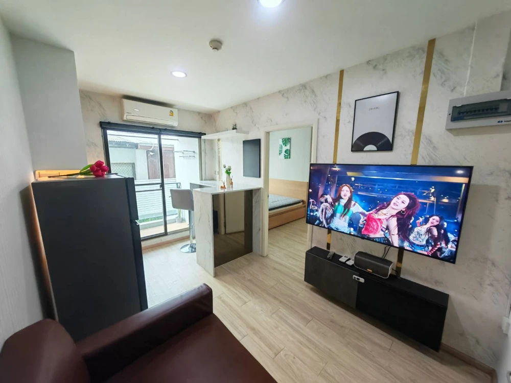ให้เช่า Feel condo ลาดพร้าว 33 *บิ้วอิน-Built-in ทั้งห้อง *กระเป๋าใบเดียวเข้าอยู่ได้เลย ชั้น​ 2 (อยู่สบายหรูหรา เงียบสงบ) มาก่อนได้ก่อนห้องไปเร็วมาก