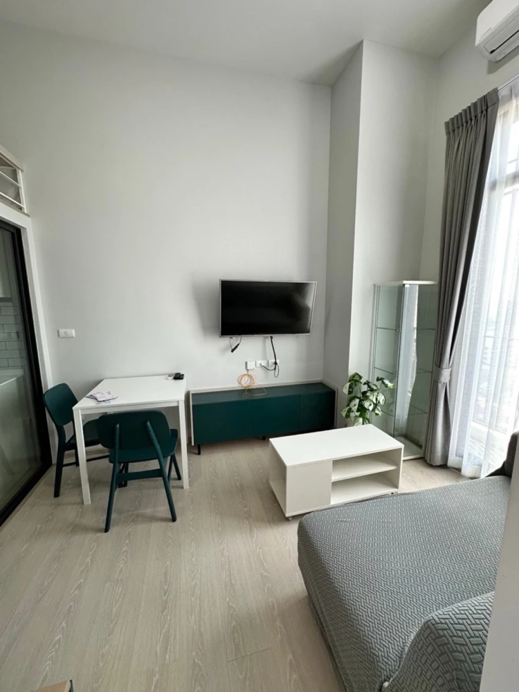 Flexi Rattanathibet condo for rent, 10th floor, train view, fully furnished. Book now!