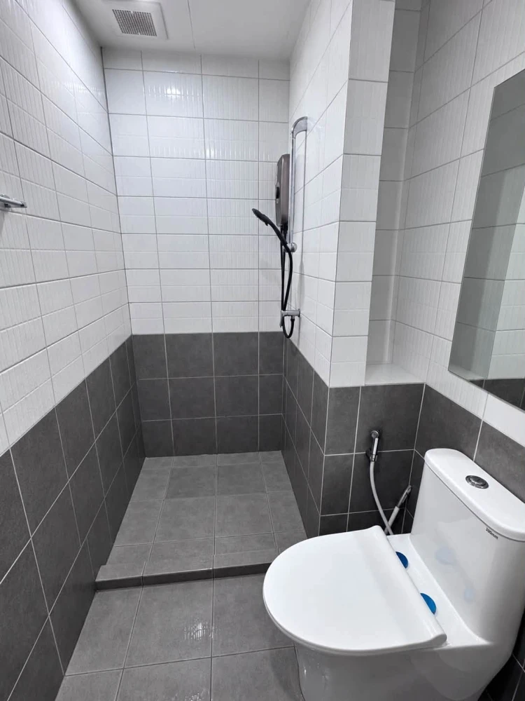 For Rent: Flexi Rattanathibet. High-ceiling unit, fully furnished and equipped with all appliances—ready for immediate move-in.