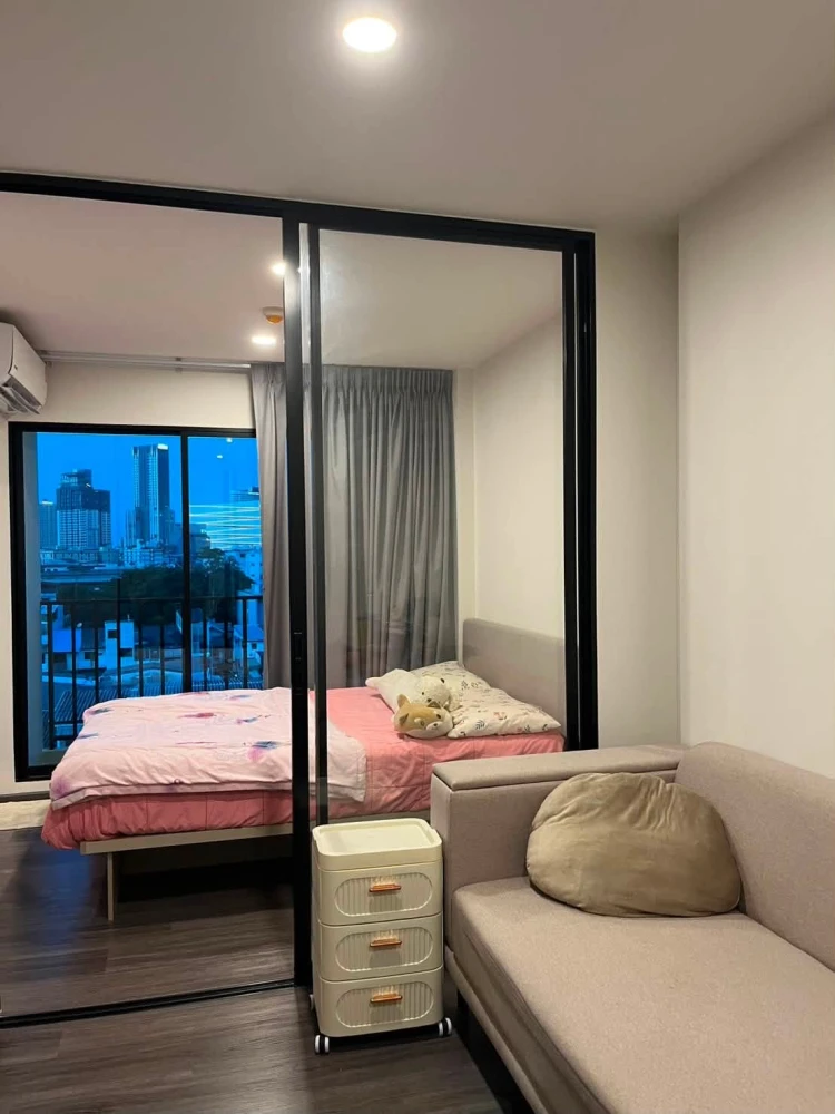 For rent: FLEXI Sathon - Charoen Nakhon, 1 bedroom, 1 bathroom, fully furnished, beautiful view. Book now!