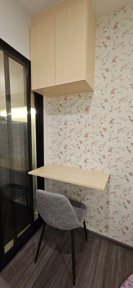 For rent: FLEXI Sathon - Charoen Nakhon. Nice room, fully furnished, and well-partitioned. Book now!