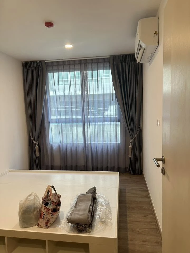 Flexi Taopoon-Interchange condo for rent, Building C, 1st floor, with separate kitchen. Fully furnished and equipped with appliances.