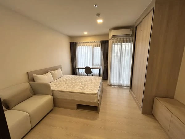 For rent: FLO by Sansiri, 1 bedroom, 1 bathroom, 7th floor, fully furnished, just bring your bags and move in!