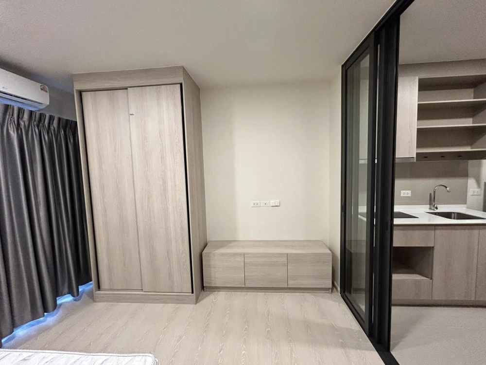 For rent: FLO by Sansiri, 1 bedroom, 1 bathroom, 7th floor, fully furnished, just bring your bags and move in!