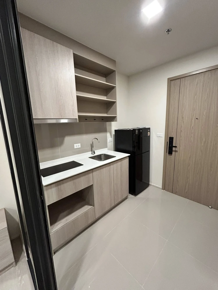 For rent: FLO by Sansiri, 1 bedroom, 1 bathroom, 7th floor, fully furnished, just bring your bags and move in!