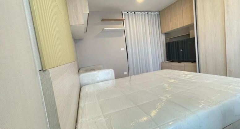 For rent: FLO by Sansiri, a lovely unit with complete furnishings. Book now! (Limited time offer!)