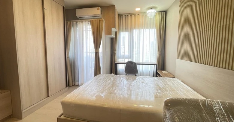 For rent: FLO by Sansiri, a lovely unit with complete furnishings. Book now! (Limited time offer!)