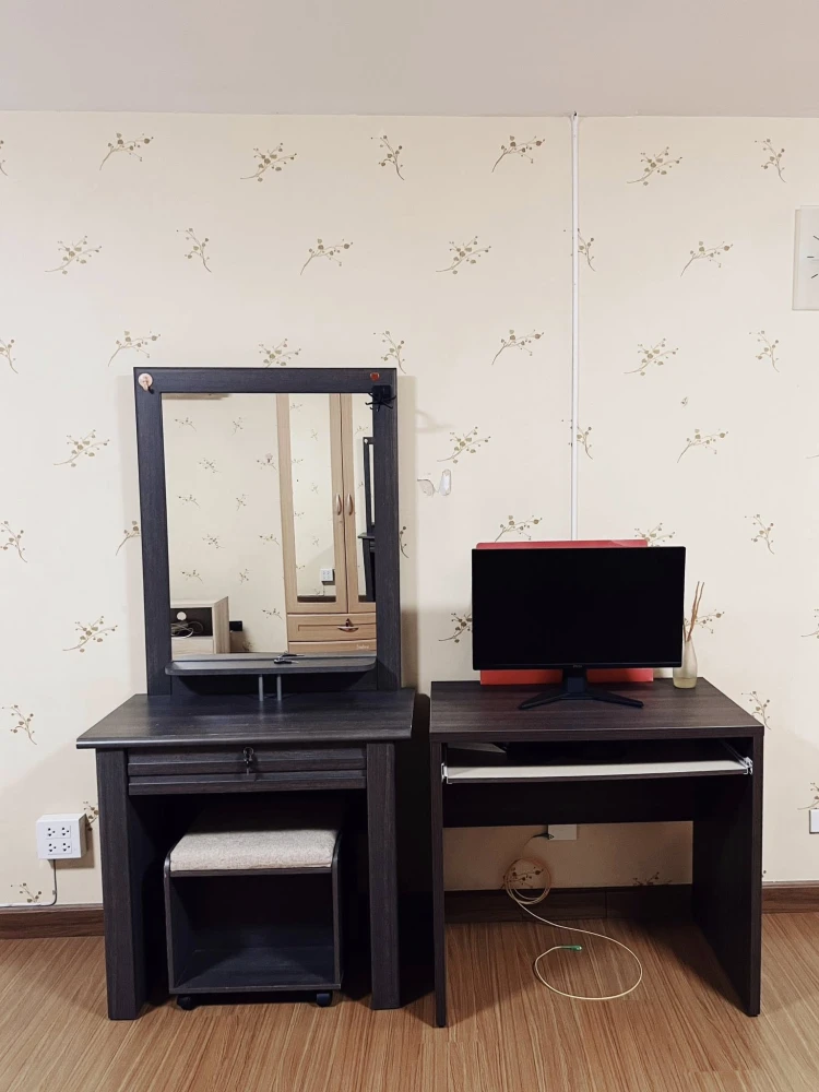 For rent: Flora ville Studio room, 50 sq m., very large room, just bring your belongings and move in.
