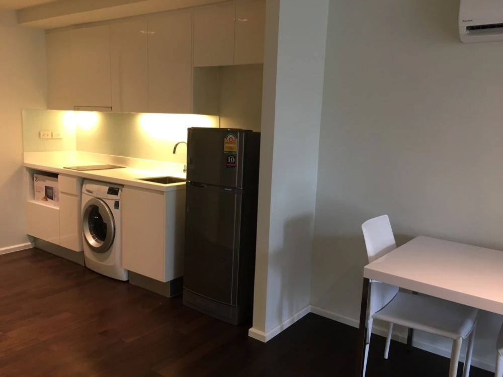For rent: Formosa Ladprao 7, has a swimming pool, quiet environment, spacious area, comfortable living, not cramped, reserve now.